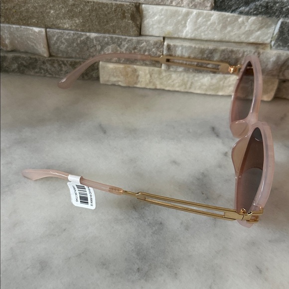 Octagon Sunglasses - Picture 5 of 7